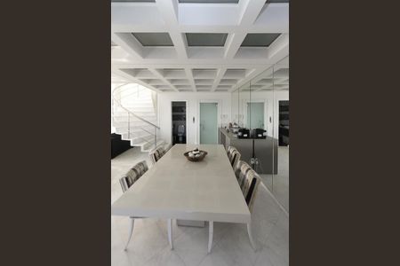 Apartamento à venda com 380m², 4 quartos e 6 vagasSala