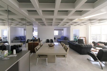 Apartamento à venda com 380m², 4 quartos e 6 vagasSala