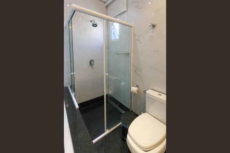 Apartamento à venda com 380m², 4 quartos e 6 vagasBanheiro da Suite