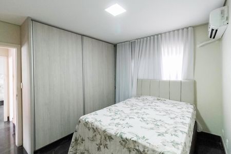 Casa à venda com 480m², 4 quartos e 3 vagasQuarto 1