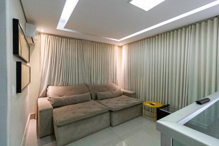 Casa à venda com 480m², 4 quartos e 3 vagasSala 2