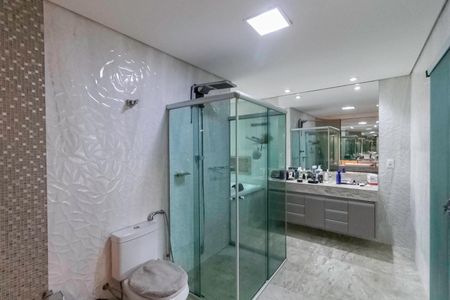 Casa à venda com 480m², 4 quartos e 3 vagasBanheiro da suíte master