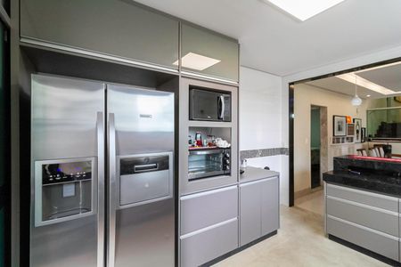 Casa à venda com 480m², 4 quartos e 3 vagasCozinha