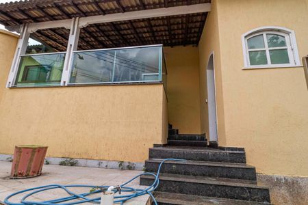 Casa à venda com 480m², 4 quartos e 3 vagasEntrada