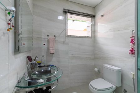 Casa à venda com 480m², 4 quartos e 3 vagasBanheiro social 1