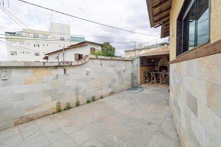 Casa à venda com 480m², 4 quartos e 3 vagasÁrea gourmet
