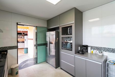 Casa à venda com 480m², 4 quartos e 3 vagasCozinha