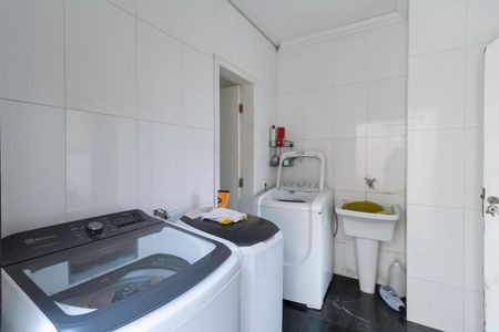 Casa à venda com 480m², 4 quartos e 3 vagasÁrea de serviço