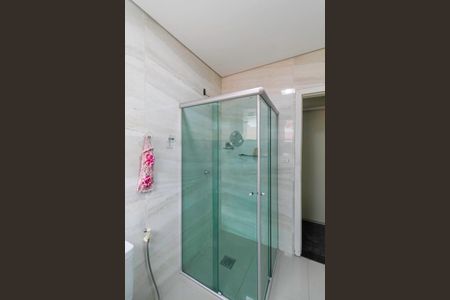 Casa à venda com 480m², 4 quartos e 3 vagasBanheiro social 1