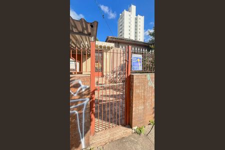 Casa para alugar com 500m², 2 quartos e 3 vagasFachada/Placa