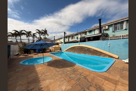 Casa de condomínio à venda com 110m², 3 quartos e 2 vagas Casa de condomínio à venda com 110m², 3 quartos e 2 vagasÁrea comum - Piscina