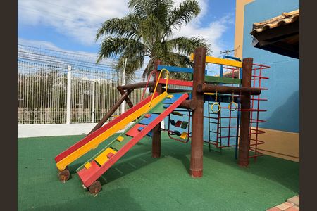 Casa de condomínio à venda com 110m², 3 quartos e 2 vagas Casa de condomínio à venda com 110m², 3 quartos e 2 vagasÁrea comum - Playground
