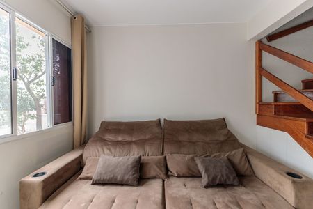 Casa de condomínio à venda com 110m², 3 quartos e 2 vagas Casa de condomínio à venda com 110m², 3 quartos e 2 vagasSala