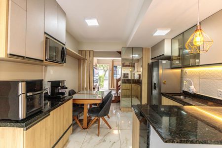Casa de condomínio à venda com 110m², 3 quartos e 2 vagas Casa de condomínio à venda com 110m², 3 quartos e 2 vagasCozinha