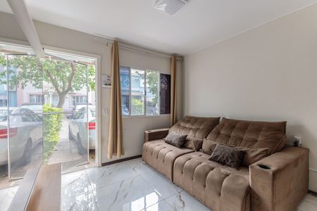Casa de condomínio à venda com 110m², 3 quartos e 2 vagas Casa de condomínio à venda com 110m², 3 quartos e 2 vagasSala
