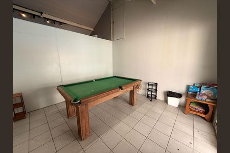 Casa de condomínio à venda com 110m², 3 quartos e 2 vagas Casa de condomínio à venda com 110m², 3 quartos e 2 vagasSalão de jogos