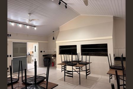Casa de condomínio à venda com 110m², 3 quartos e 2 vagas Casa de condomínio à venda com 110m², 3 quartos e 2 vagasÁrea comum - Salão de festas