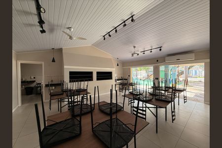 Casa de condomínio à venda com 110m², 3 quartos e 2 vagas Casa de condomínio à venda com 110m², 3 quartos e 2 vagasÁrea comum - Salão de festas