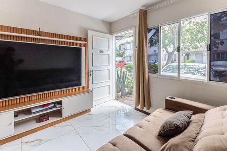 Casa de condomínio à venda com 110m², 3 quartos e 2 vagas Casa de condomínio à venda com 110m², 3 quartos e 2 vagasSala