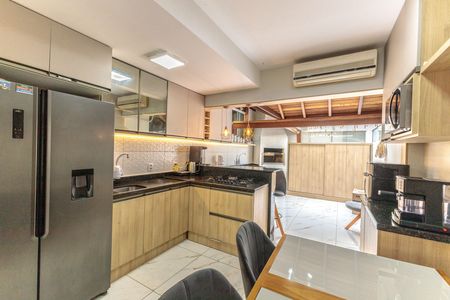 Casa de condomínio à venda com 110m², 3 quartos e 2 vagas Casa de condomínio à venda com 110m², 3 quartos e 2 vagasCozinha