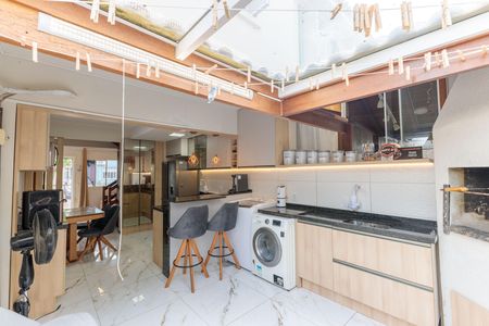 Casa de condomínio à venda com 110m², 3 quartos e 2 vagas Casa de condomínio à venda com 110m², 3 quartos e 2 vagasÁrea de Serviço
