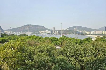 Apartamento à venda com 251m², 4 quartos e 1 vaga