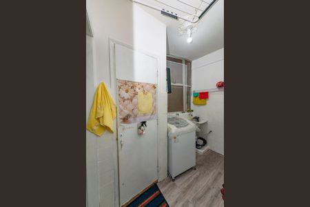 Apartamento à venda com 109m², 3 quartos e sem vagaBanheiro de serviço