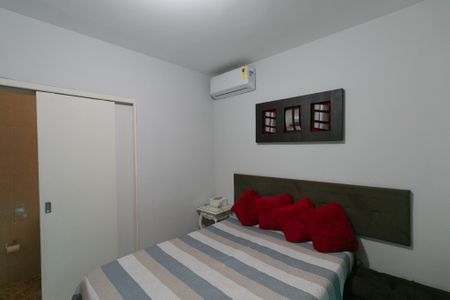 Apartamento à venda com 160m², 3 quartos e 2 vagasQuarto 2 Suite