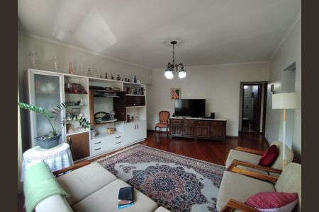 Casa à venda com 760m², 7 quartos e 2 vagasSala