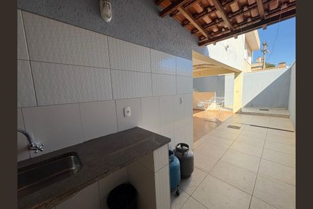 Casa à venda com 259m², 6 quartos e 2 vagasCasa 2- Área Gourmet 