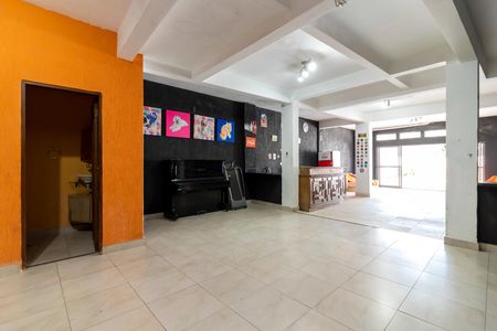 Casa à venda com 460m², 3 quartos e 6 vagasÁrea comum - Salão de festas