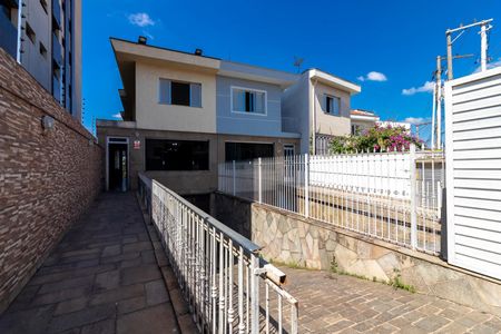 Casa à venda com 460m², 3 quartos e 6 vagasCorredor de Entrada