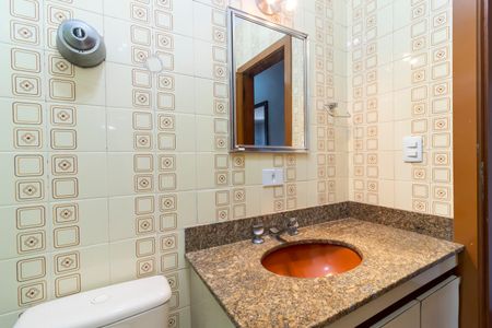 Casa à venda com 460m², 3 quartos e 6 vagasBanheiro da Suíte