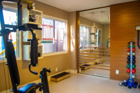 Apartamento à venda com 68m², 2 quartos e 1 vaga Apartamento à venda com 68m², 2 quartos e 1 vagaAcademia