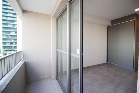 Apartamento à venda com 26m², 1 quarto e sem vaga Apartamento à venda com 26m², 1 quarto e sem vagaVaranda