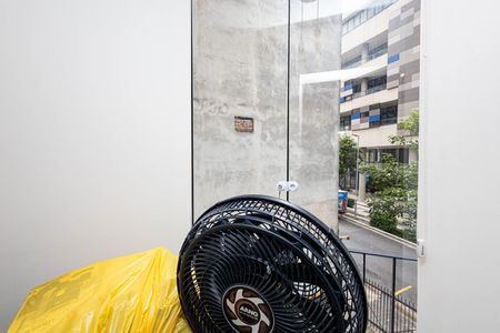 Apartamento à venda com 30m², 1 quarto e 1 vaga Apartamento à venda com 30m², 1 quarto e 1 vagaSacada