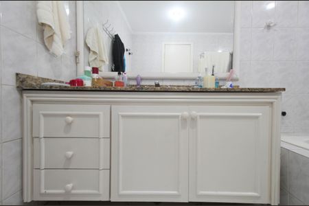 Apartamento à venda com 130m², 3 quartos e 4 vagasBanheiro 2