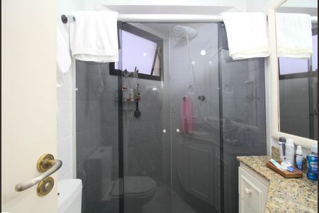 Apartamento à venda com 130m², 3 quartos e 4 vagasBanheiro 1