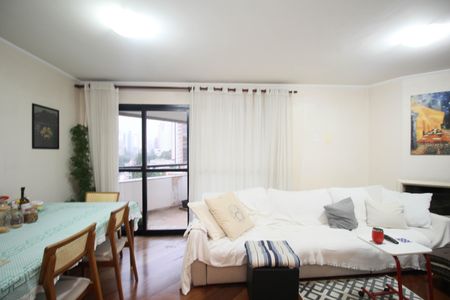 Apartamento à venda com 130m², 3 quartos e 4 vagasSala