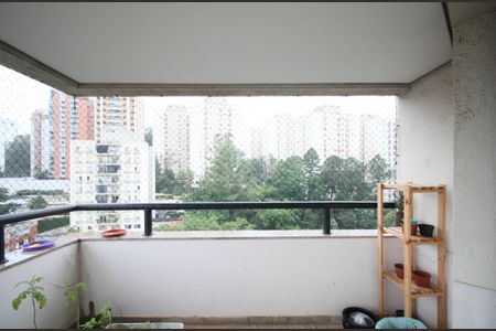 Apartamento à venda com 130m², 3 quartos e 4 vagasVaranda Sala