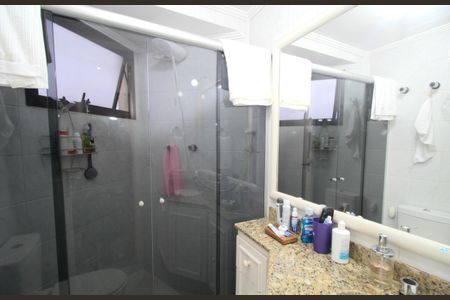 Apartamento à venda com 130m², 3 quartos e 4 vagasBanheiro 1