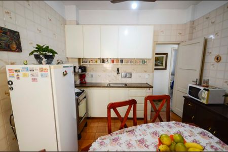 Apartamento à venda com 75m², 2 quartos e 1 vagaCozinha