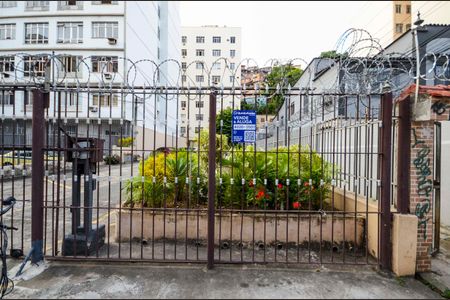 Apartamento à venda com 75m², 2 quartos e 1 vagaFachada