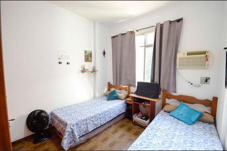 Apartamento à venda com 75m², 2 quartos e 1 vagaQuarto 2