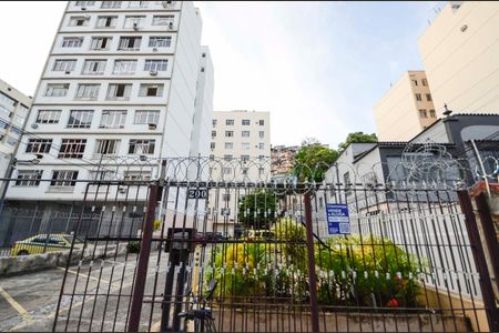 Apartamento à venda com 75m², 2 quartos e 1 vagaFachada