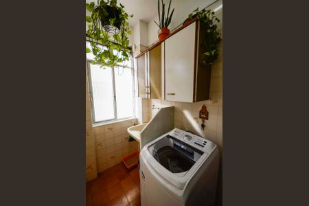 Apartamento à venda com 75m², 2 quartos e 1 vagaÁrea de Serviço