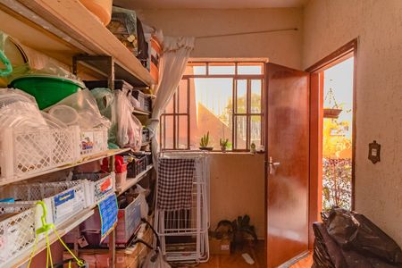 Casa à venda com 550m², 3 quartos e 4 vagasQuarto de Serviço