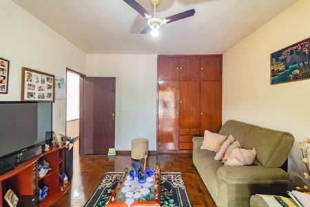 Casa à venda com 550m², 3 quartos e 4 vagasQuarto 2