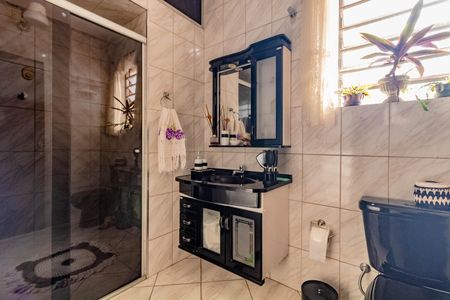 Casa à venda com 550m², 3 quartos e 4 vagasBanheiro 2