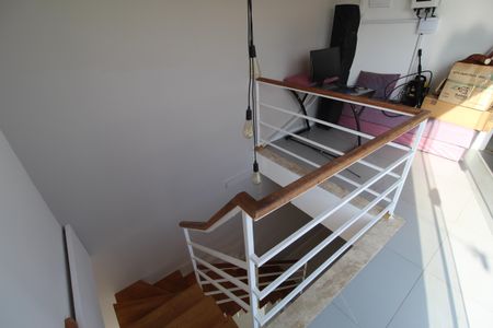 Apartamento à venda com 114m², 2 quartos e 1 vagaSegundo andar - Escada